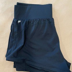 Fabletics Olesia Black Mid- Rise Shorts size M